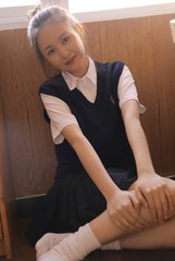 2025新澳精准正版免费，精选解析、专家解析解释与落实—警惕虚假宣传_: 备受争议的观点，真正的答案在哪？
